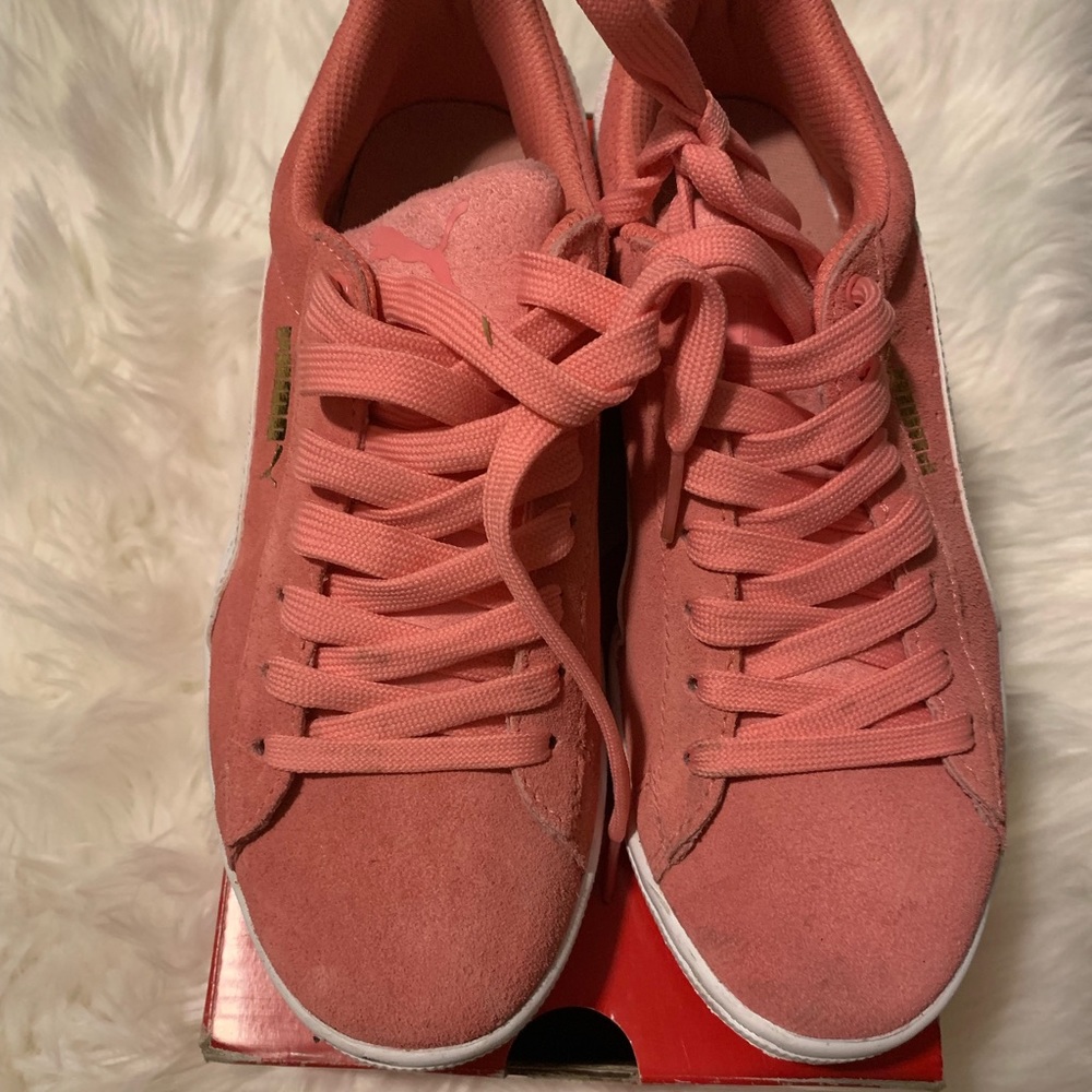 Women’s Puma Vikky Suede